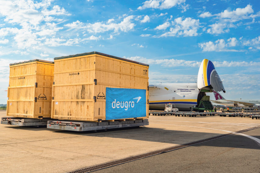 Three Urgent Air Charters from Italy to Saudi Arabia, Loading operations at Ostend-Bruges Airport, Belgium_1