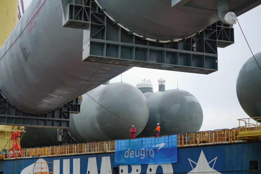 INEOS Project One, Loading operations at the Port of Zhangjiagang, China
