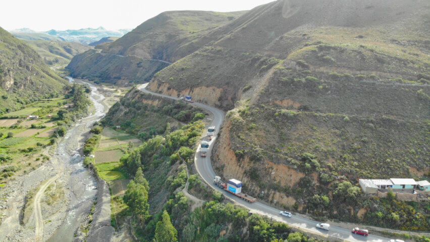 The transport route involved extreme geographical challenges such as high altitude and extreme temperatures